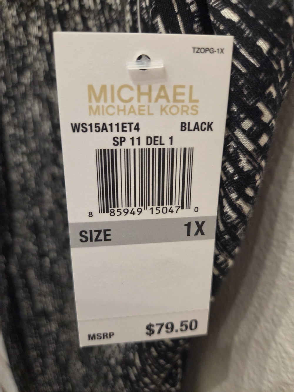Michael Kors Black and White Twist V-Neck Blouse - Picture 5 of 5